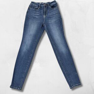 No Boundaries Skinny Jeans junior's size 5